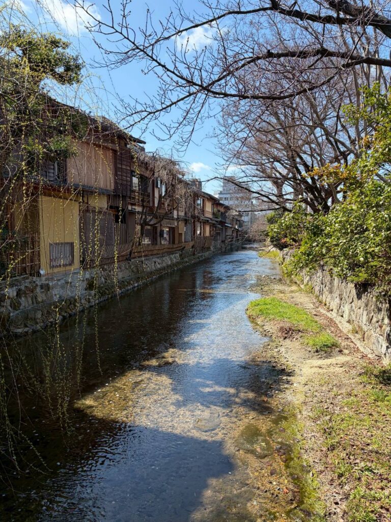 京都祇園新門前
